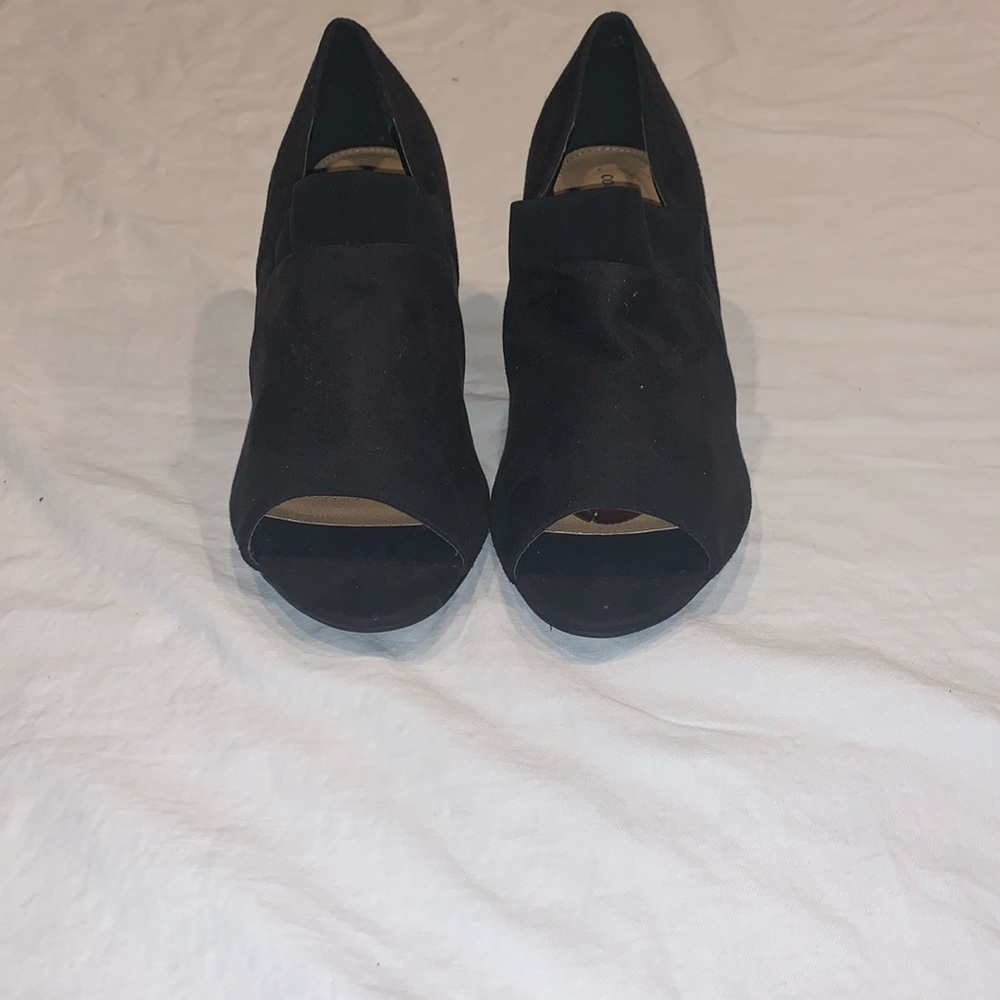 ComfortView suede heels